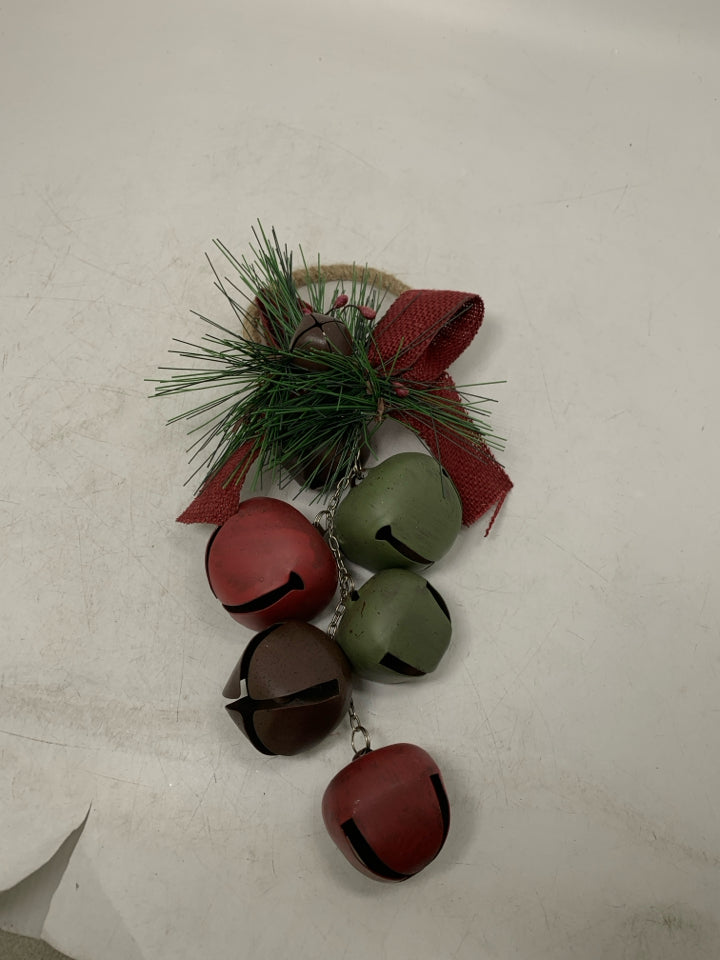 HOLIDAY BELLS DOOR KNOB HANGER.
