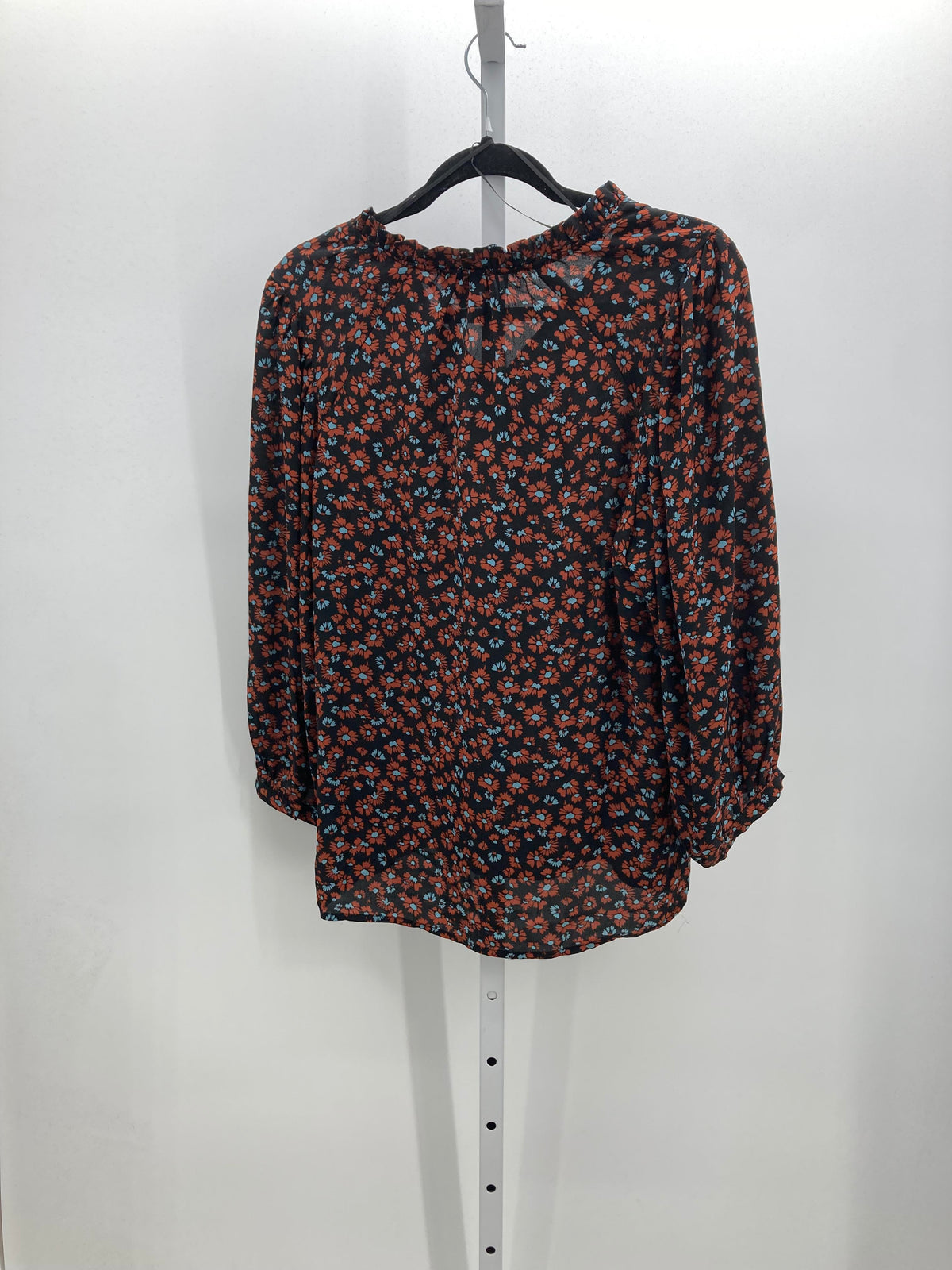 CeCe Size Medium Misses 3/4 Sleeve Shirt