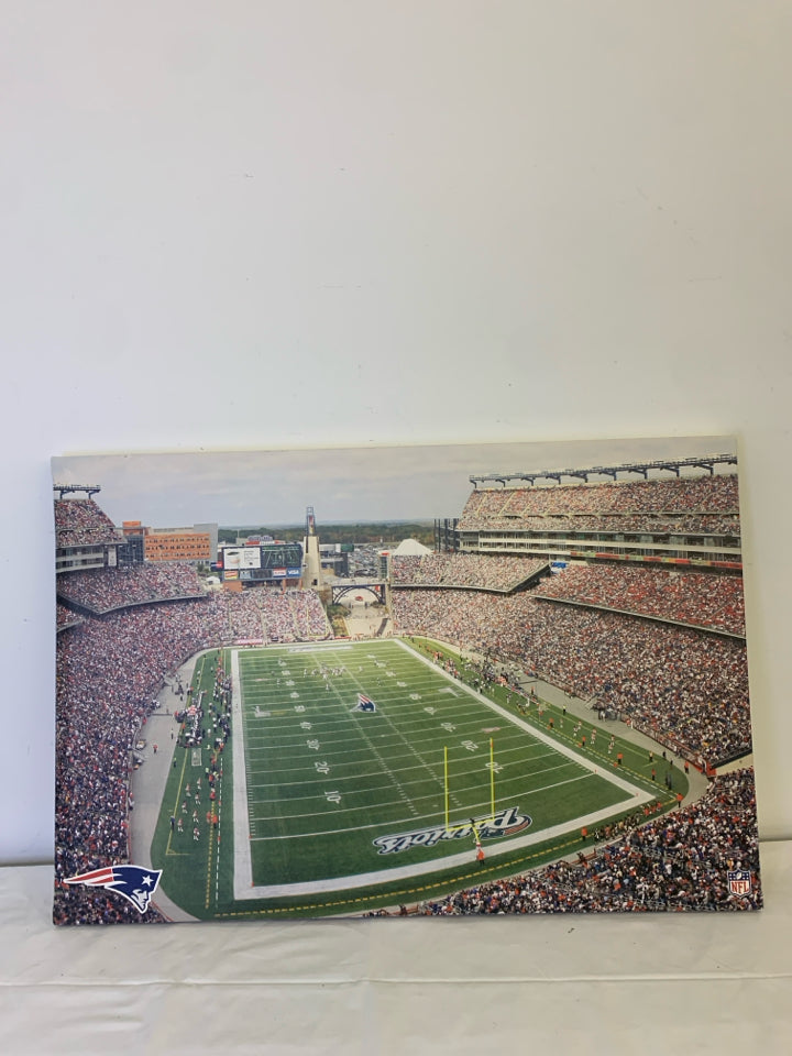 PATRIOTS STADIUM CANVAS WALL ART.