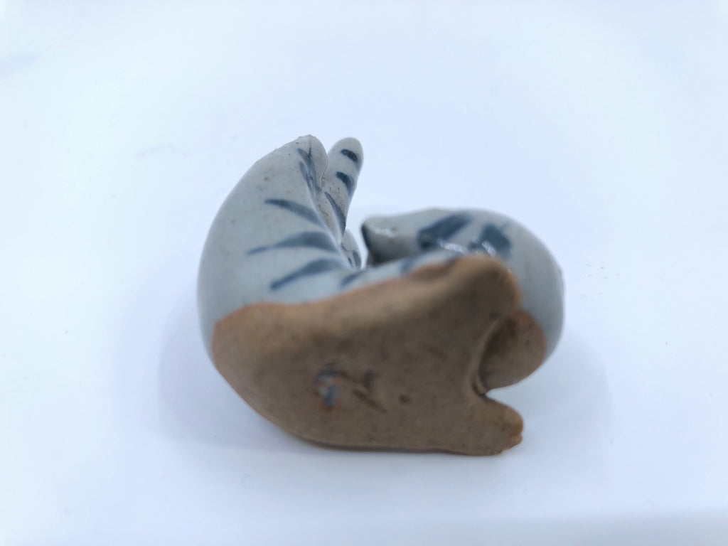 MINI POTTERY CAT FIGURINE.