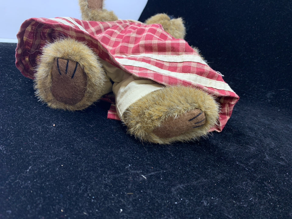 BOYDS BEAR IN PLAID DRESS W HEARTS.