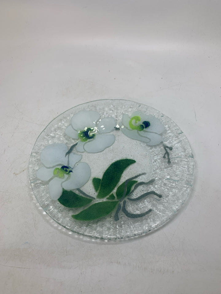WHITE FLOWERS FLOWER FUSED GLASS PLATE *SIGNED.