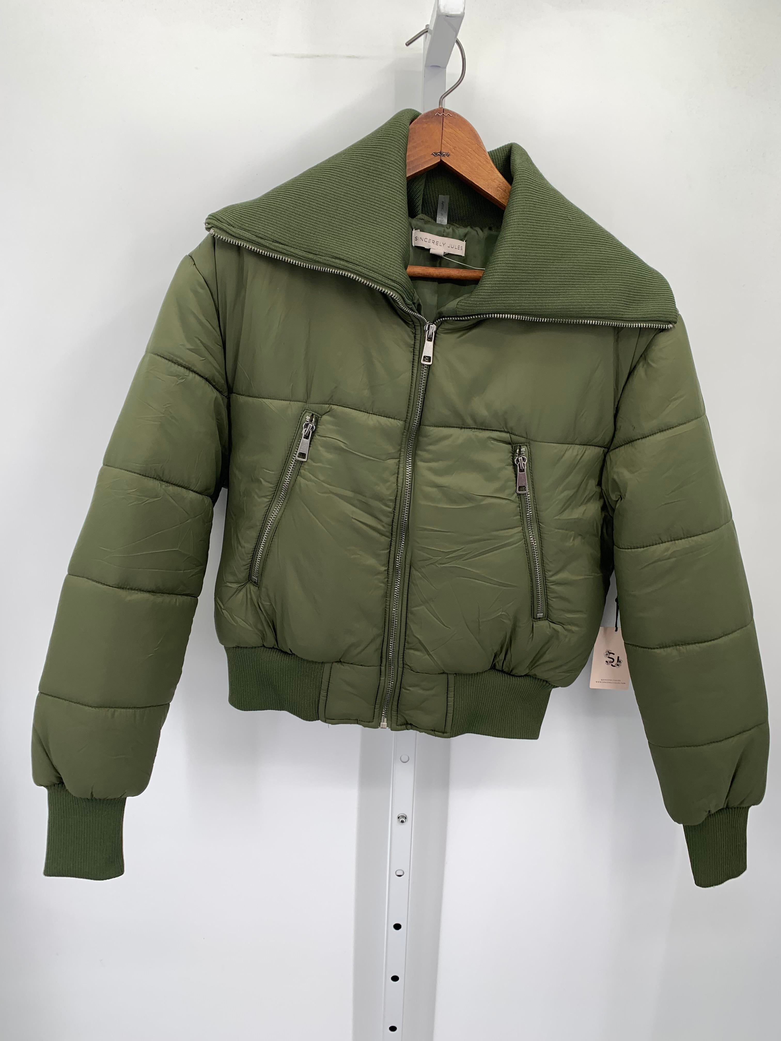 Size Medium Juniors Winter Coat