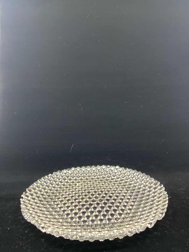 BUBBLE TEXTURED SERVING PLATE.