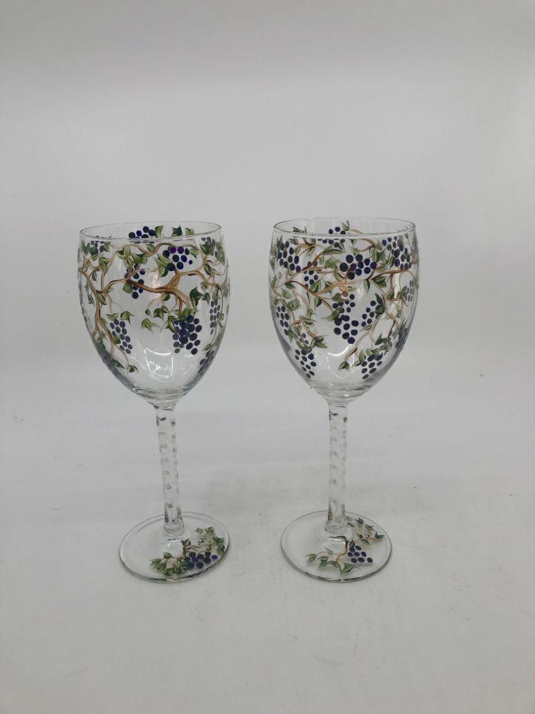 2 GRAPE PAINTED WINE GLASSES.