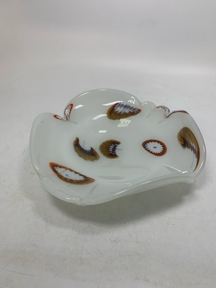 BOWL GLASS SHALLOW BOWL W/ ORANGE DETAILS UNEVEN CORNERS.