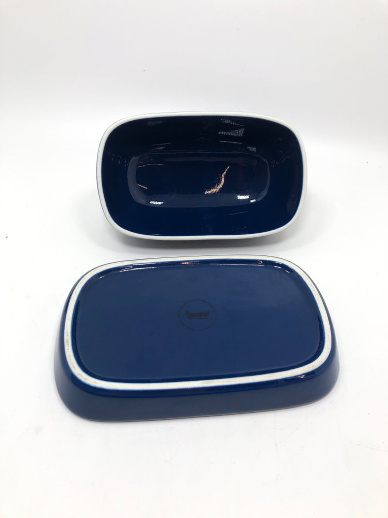 SWEESE BLUE COVERED BUTTER DISH.