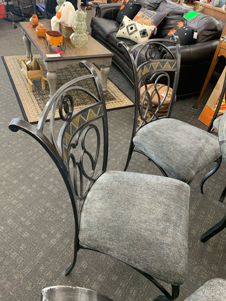 LIGHT WEIGHT GLASS CIRCLE TABLE W/ TILE 4 CHAIRS GREY CUSHIONS.