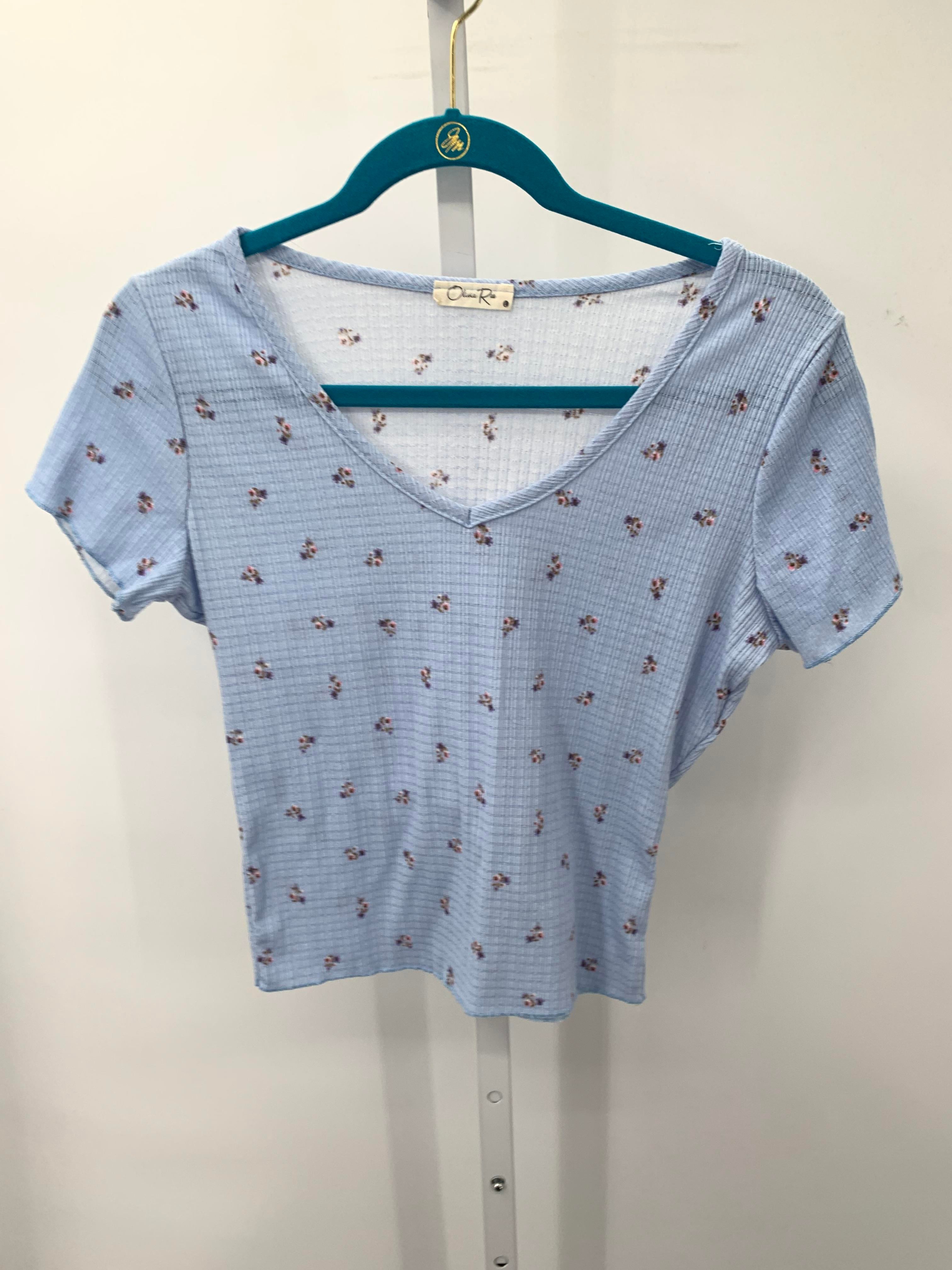 Olivia Rae Size Large Juniors Short Sleeve Shirt