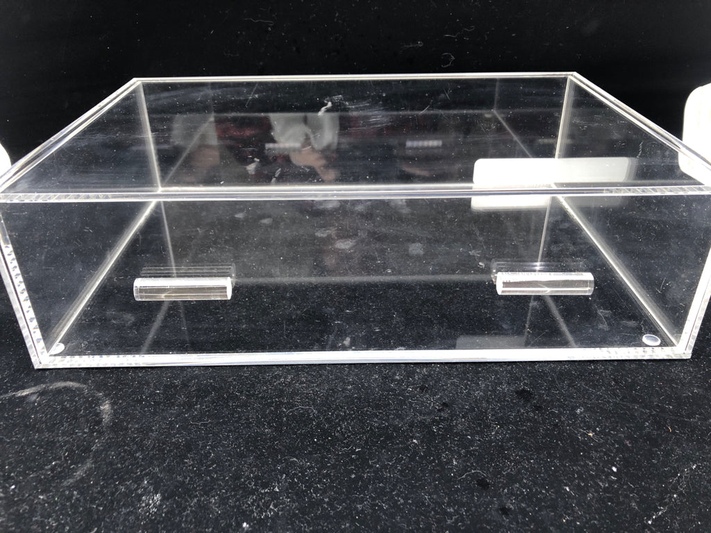 CLEAR PLASTIC SINGLE DRAWER.