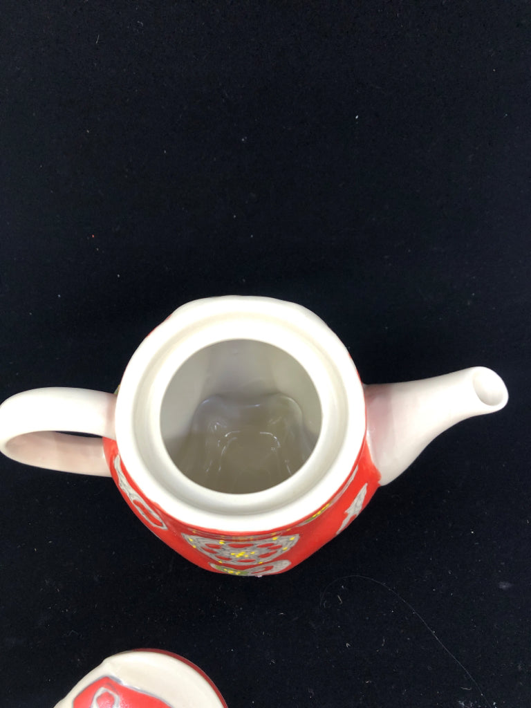 POTTERY RED W/ FLORAL DETAILS OWL TEAPOT.
