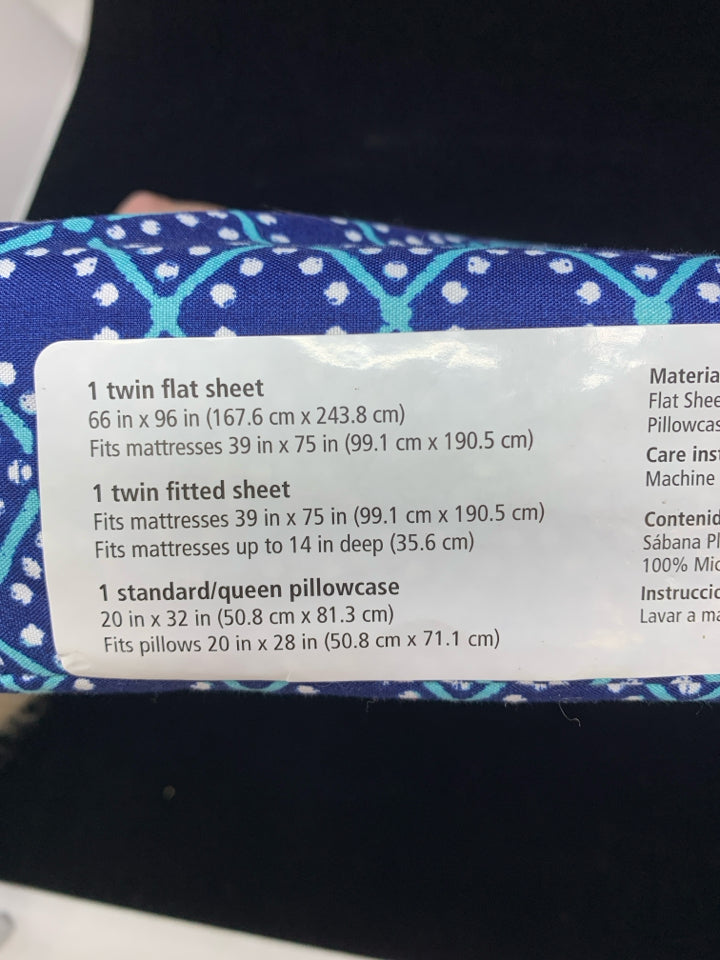 DARK BLUE W/ TEAL DIAMOND PATTERN SHEETS.