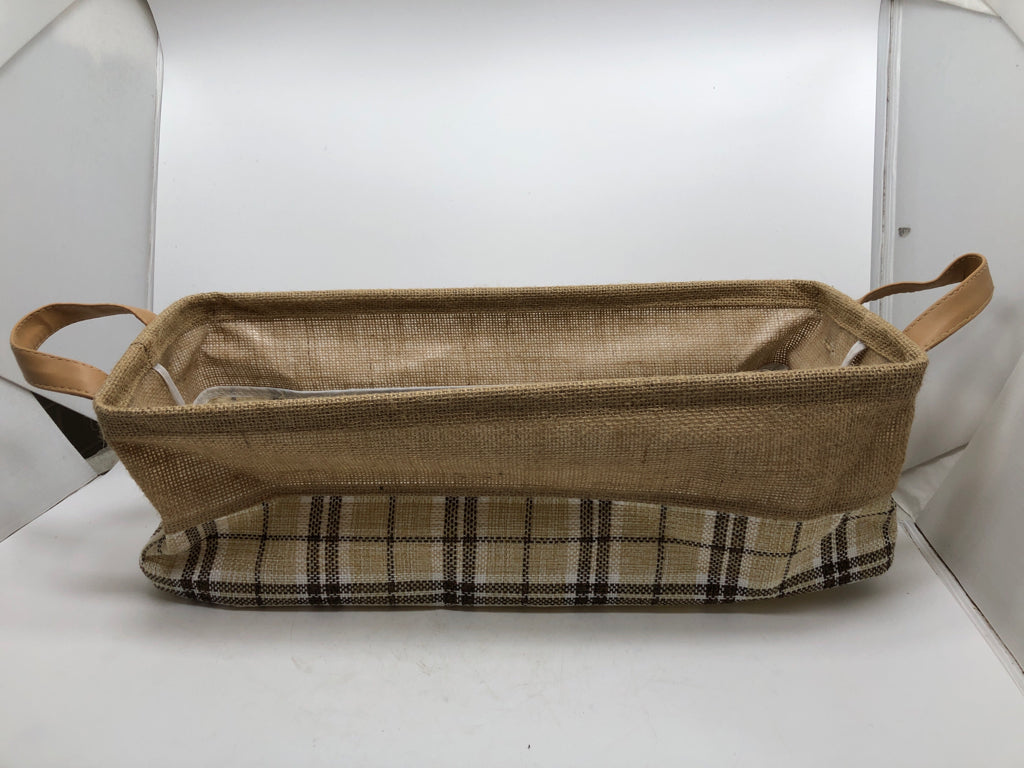 BROWN PLAID BURLAP BASKET.
