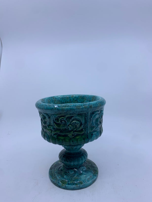 BLUE FOOTED TEXTURED CANDLE HOLDER.