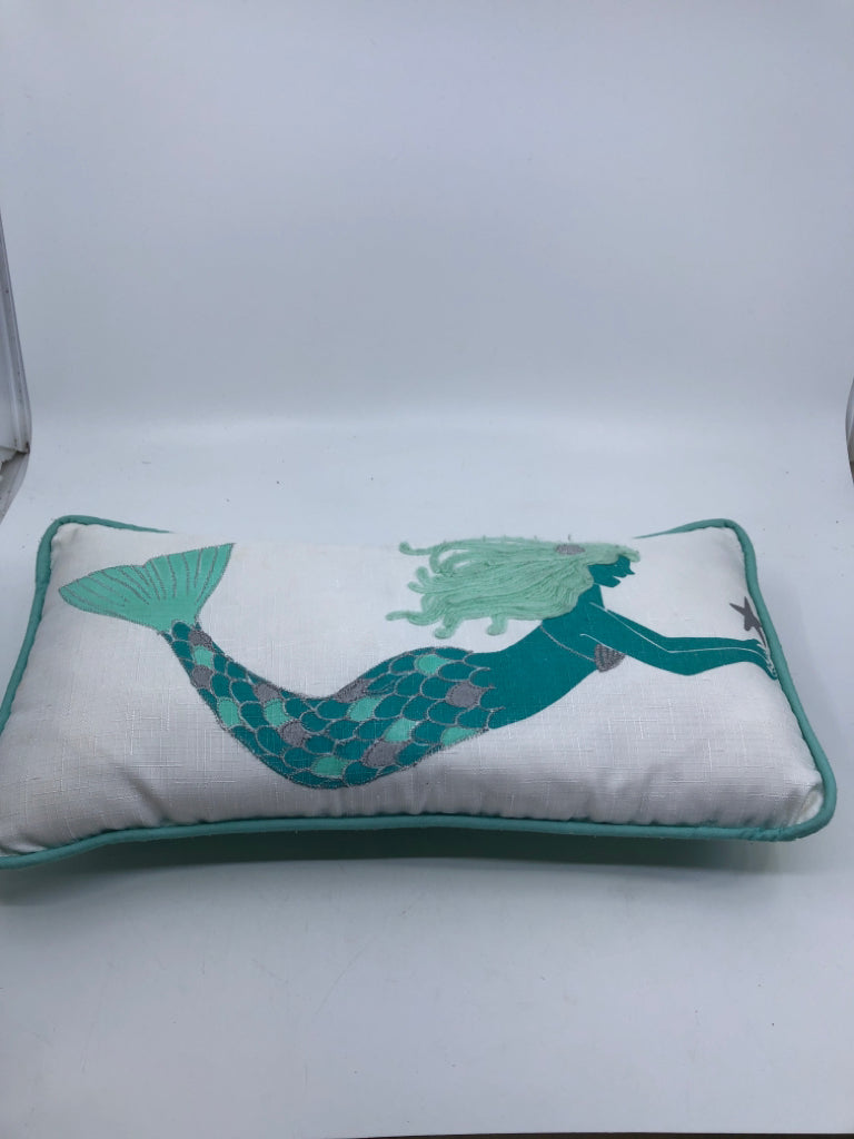 SMALL MERMAID PILLOW