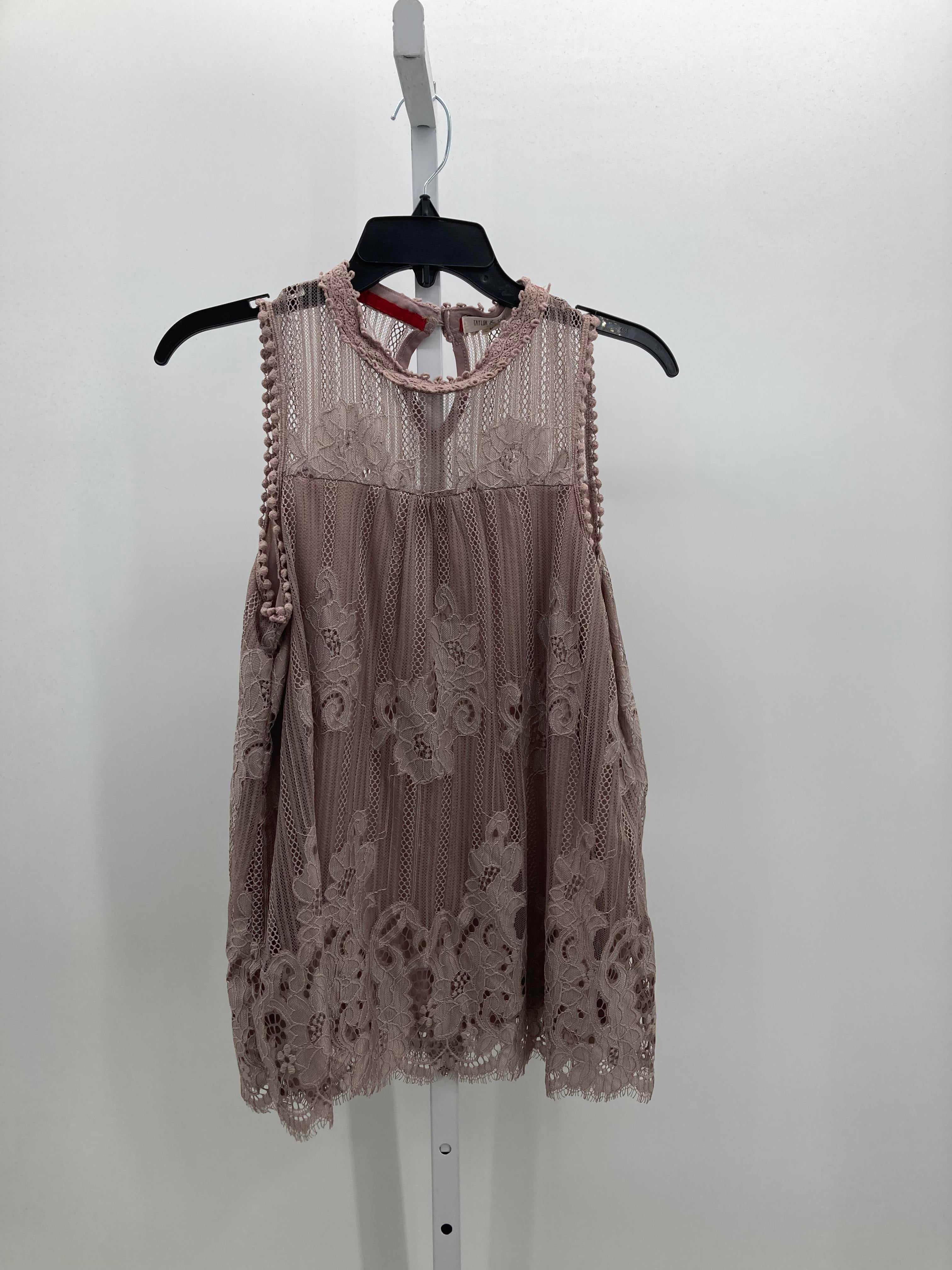Size Medium Misses Sleeveless Shirt