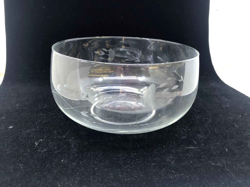 PRINCESS HOUSE ETCHED SERVING BOWL.
