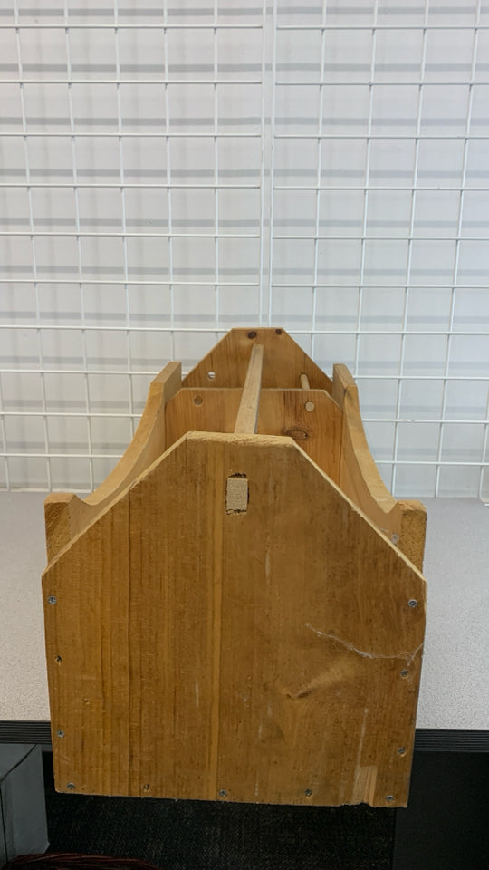 VTG UNFINISHED WOODEN TOOL BOX.