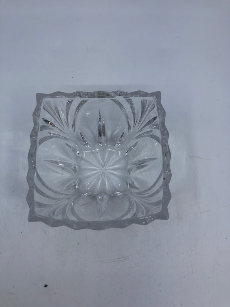 CRYSTAL SQUARE CANDY DISH.