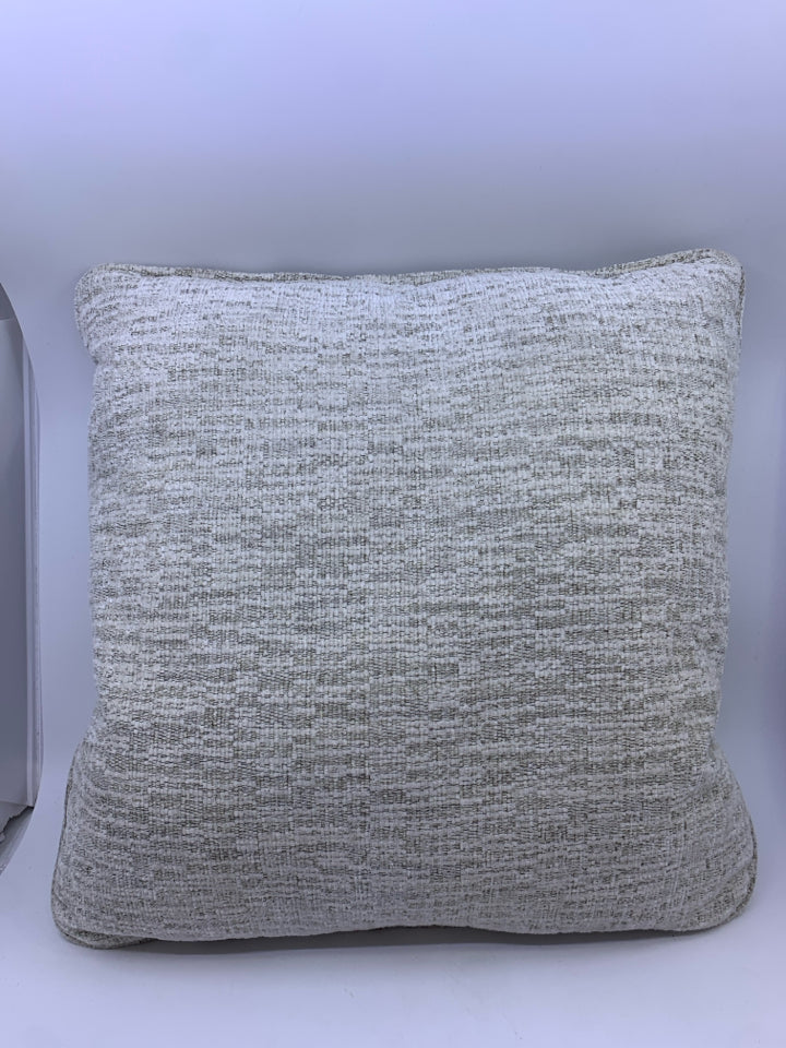 WHITE AND GREY SQUARE PILLOW.