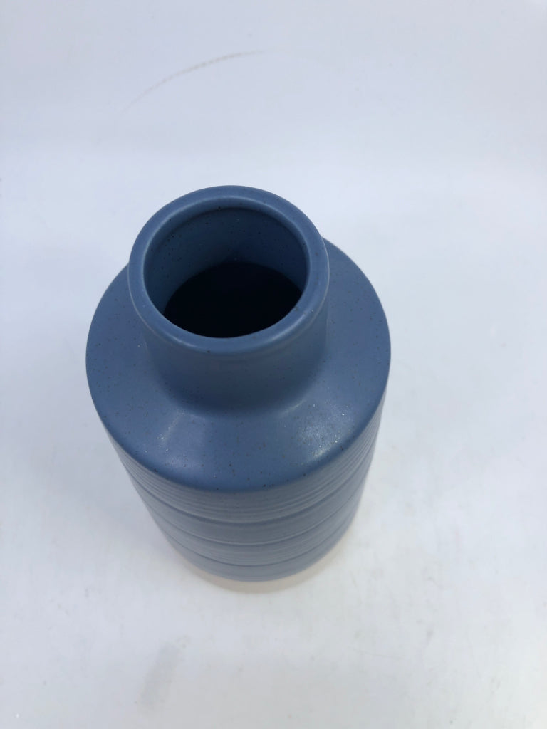 BLUE CERAMIC VASE W/ WHITE BOTTOM