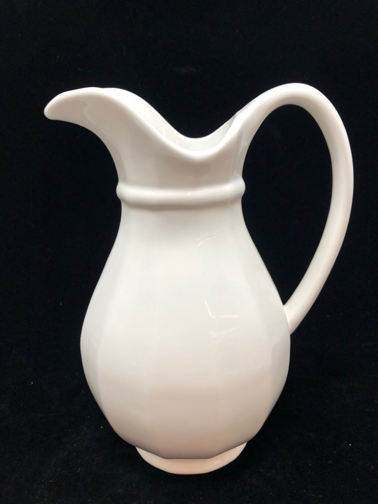 WHITE CERAMIC PITCHER.