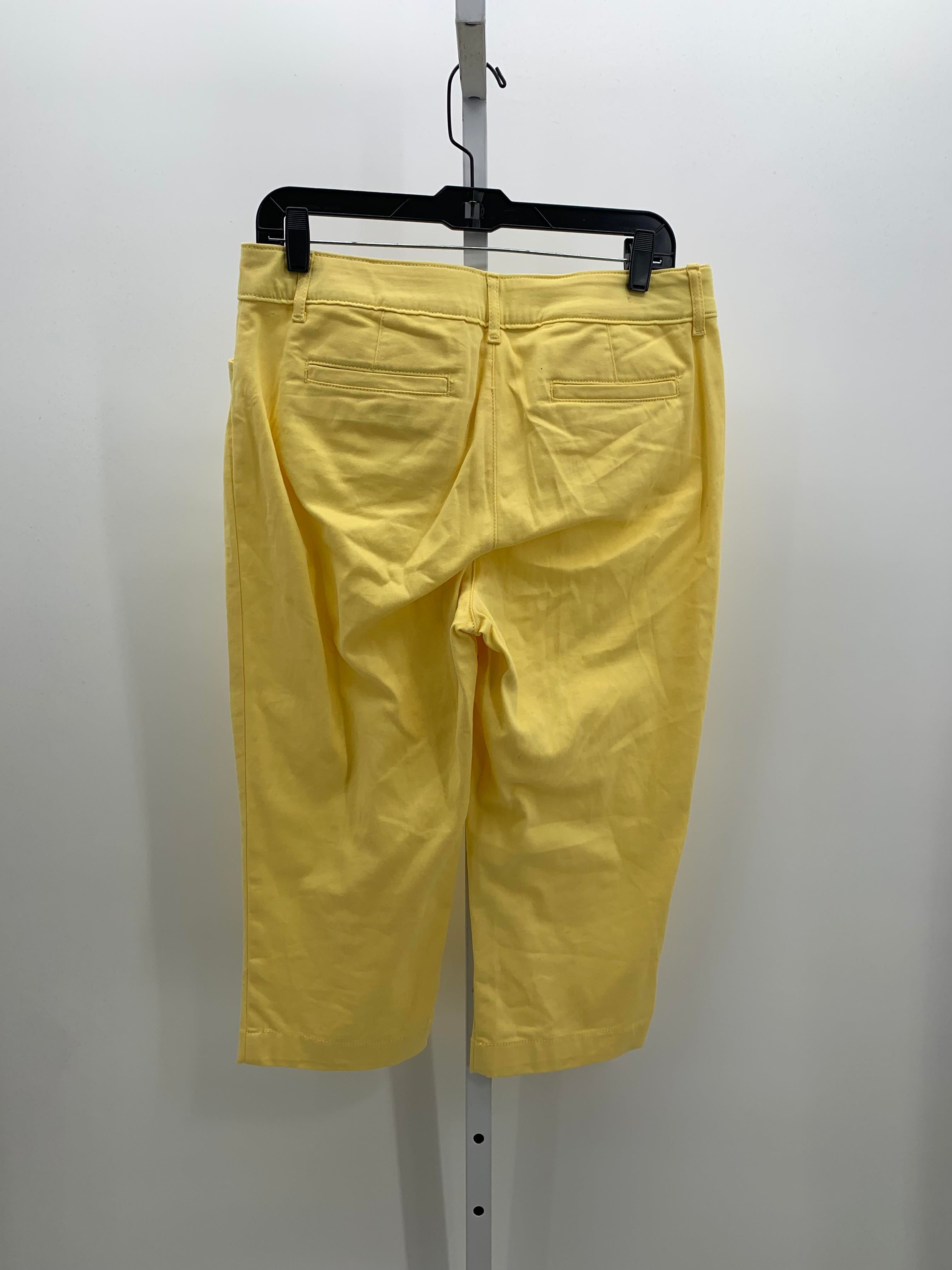 St. Johns Bay Size 8 Misses Capri Pants