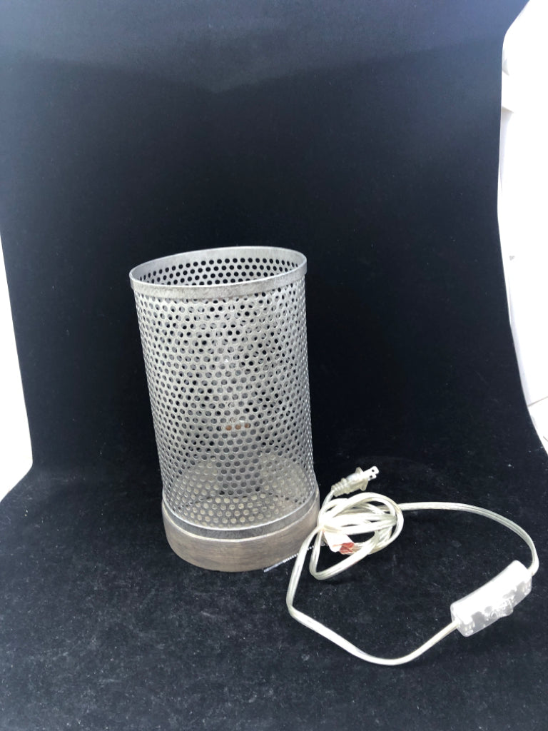GREY CYLINDER PIERCED METAL LAMP.