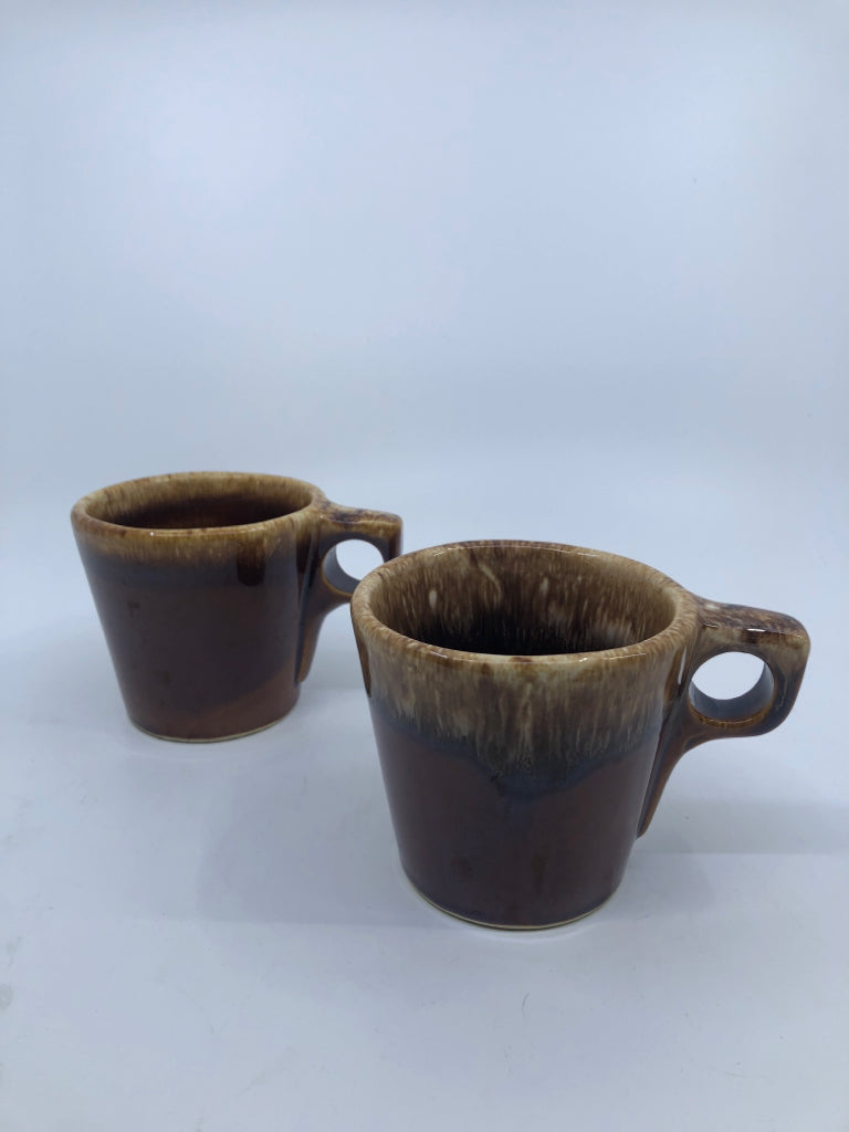 2 VTG BROWN DRIP MUGS.