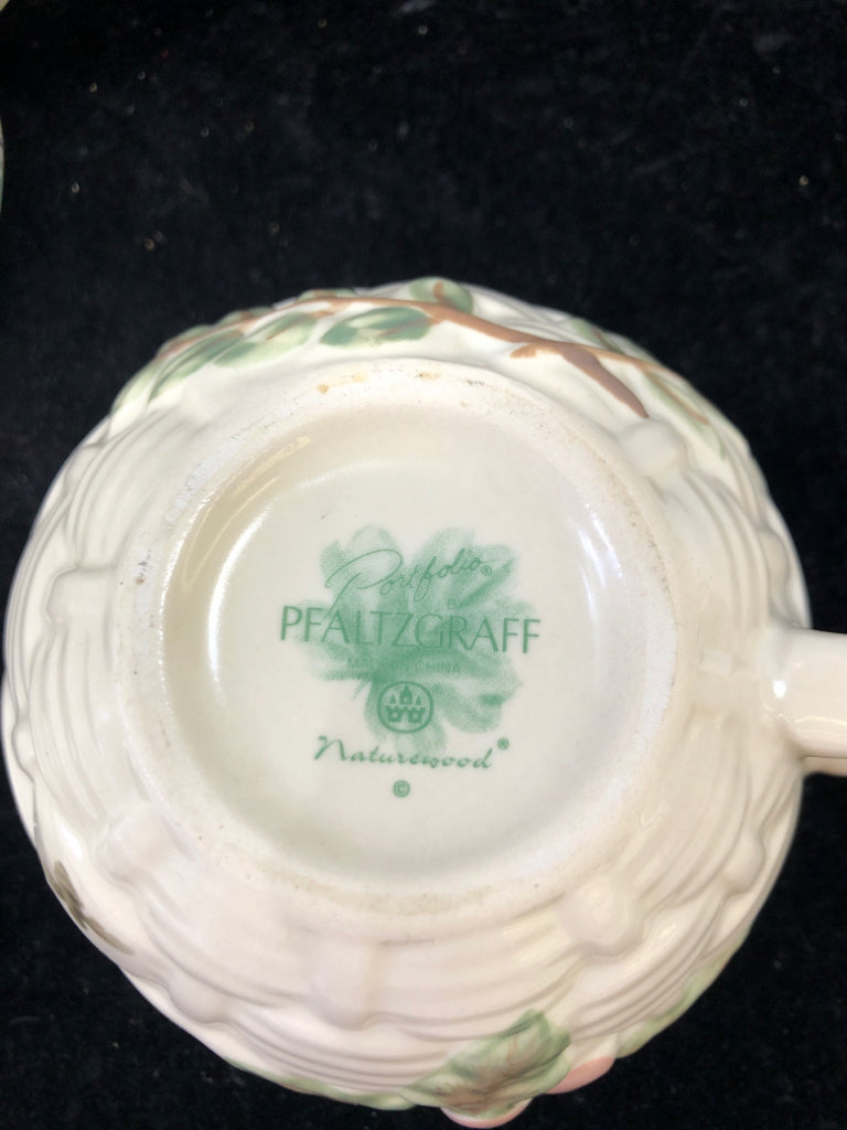 TEA FOR ONE -POT + CUP BEE HIVE BASKET WEAVE.