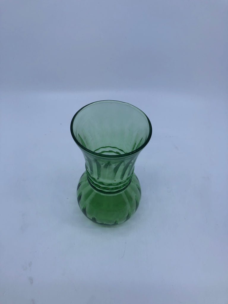 GREEN CYLINDER VASE.