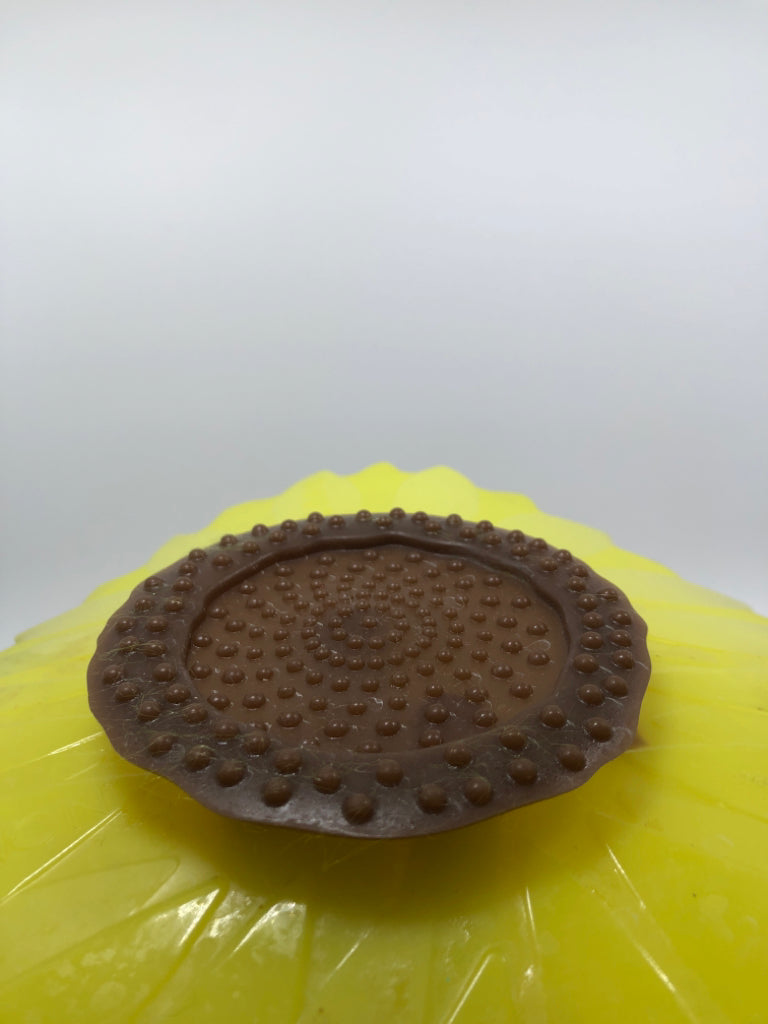 SUNFLOWER SILICONE POT COVER.