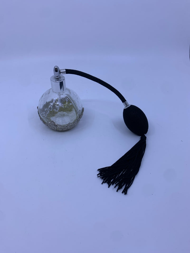 VTG GLASS PERFUME EMPTY BOTTLE W/BLACK BULB & TASSEL ATOMIZER SPRAYER.