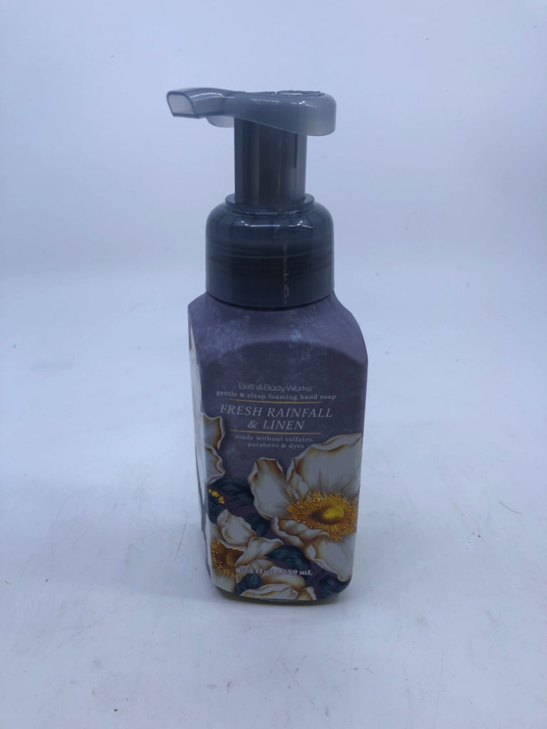 NEW BATH & BODY FRESH RAINFALL & LINEN SOAP.