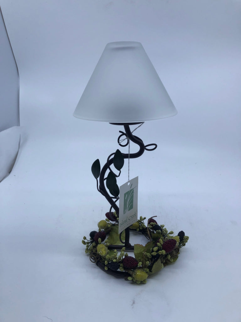 ISLAND CREEK BLACKBERRY TEA LIGHT LAMP.