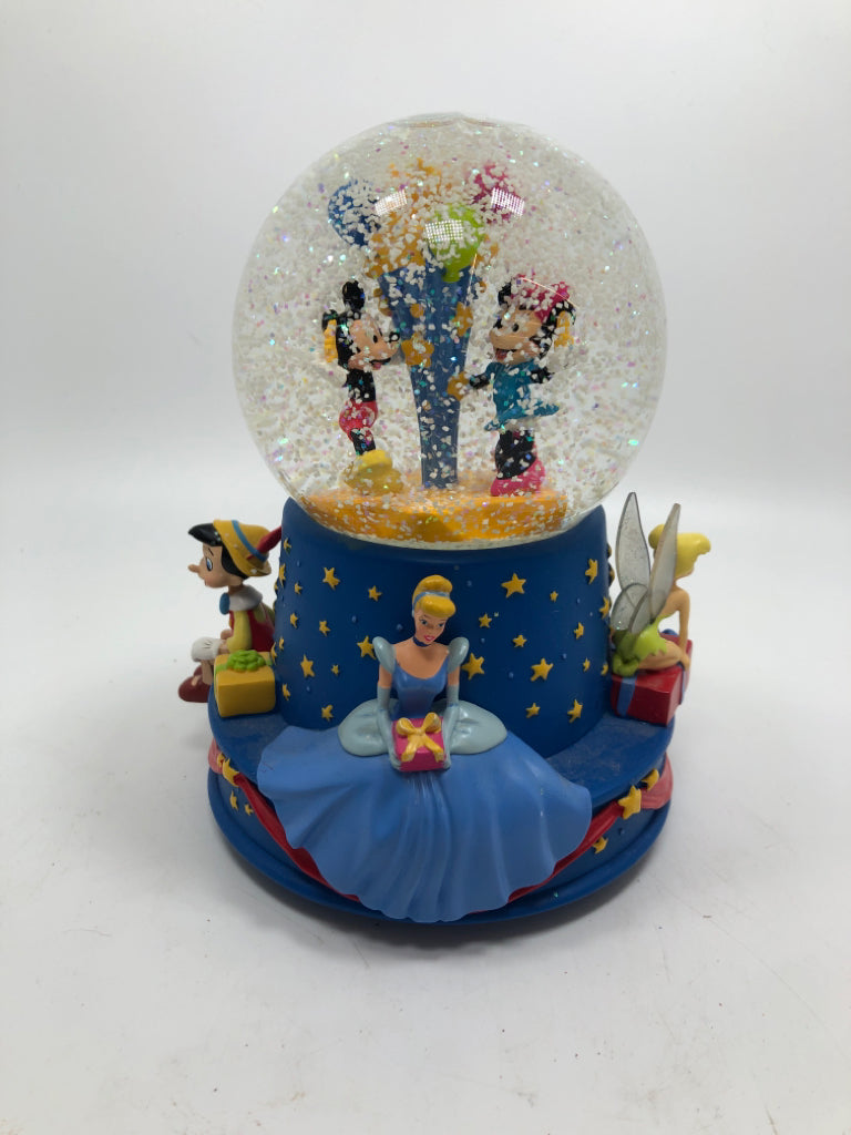 DISNEY WALT'S 100 MUSICAL SNOW GLOBE.
