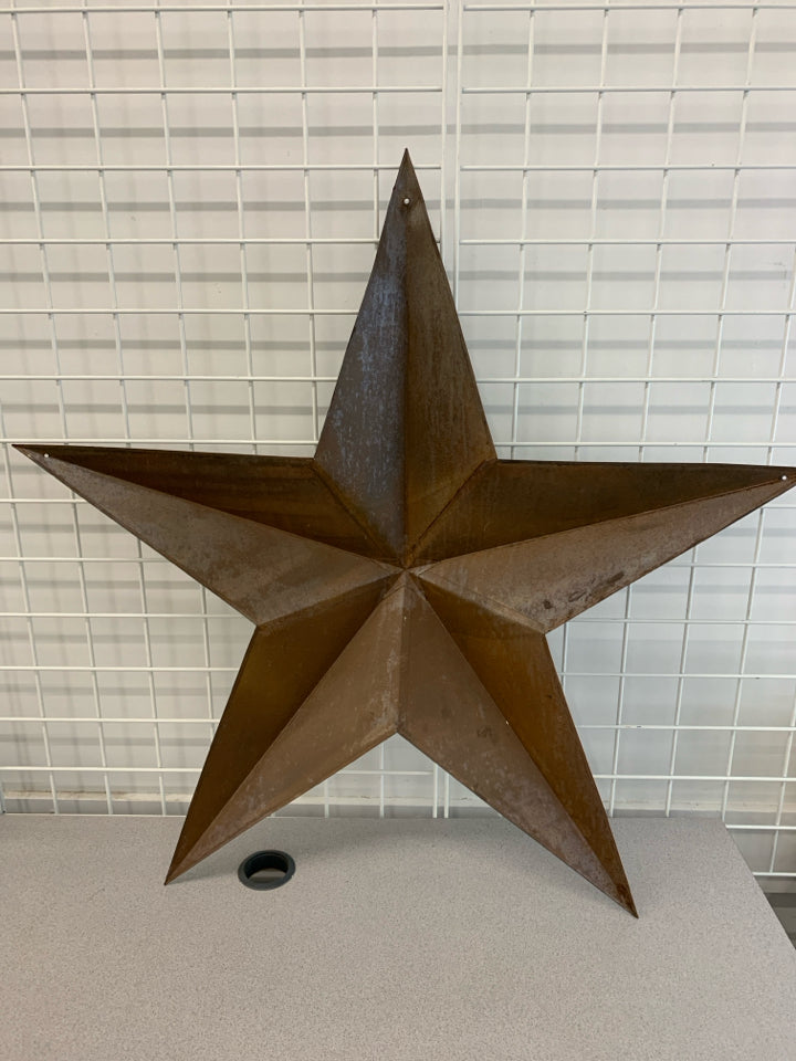 PRIMITIVE AMERICANA METAL STAR.
