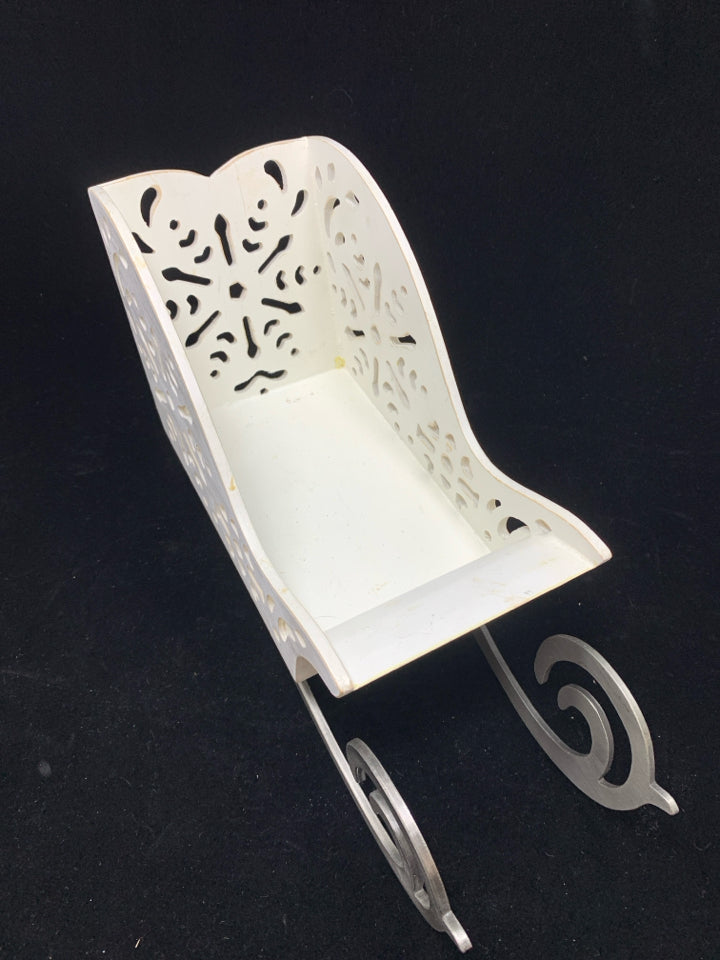 WHITE SLED W METAL BASE DECOR.