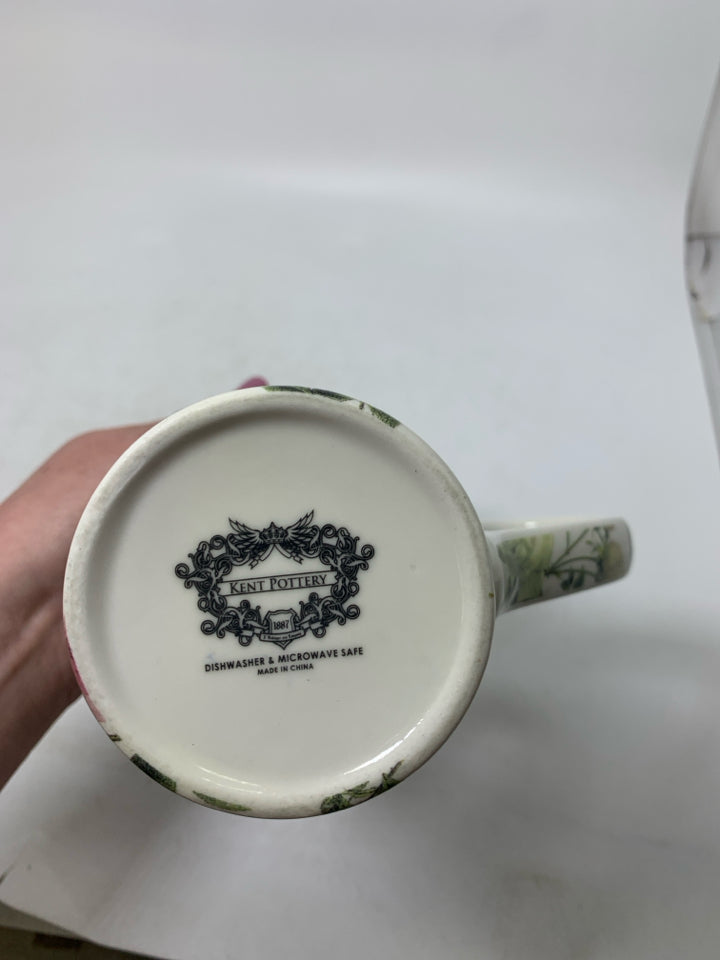 PINK/WHITE ROSES LARGE MUG.
