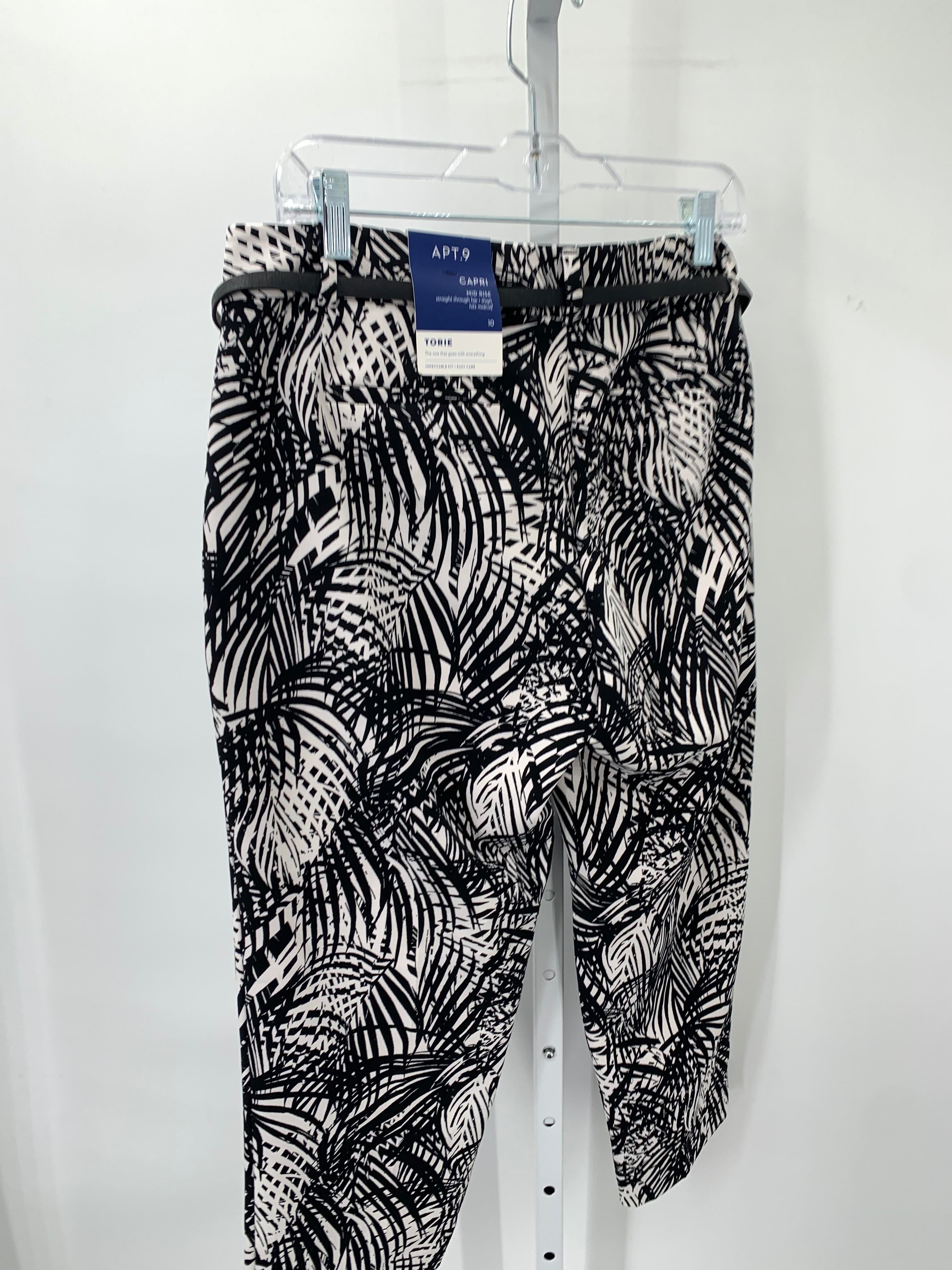 Apt. 9 Size 10 Misses Capri Pants