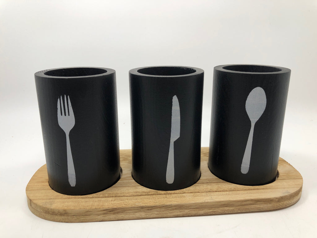 4PC WOODEN UTENSIL HOLDERS ON WOOD TRAY.