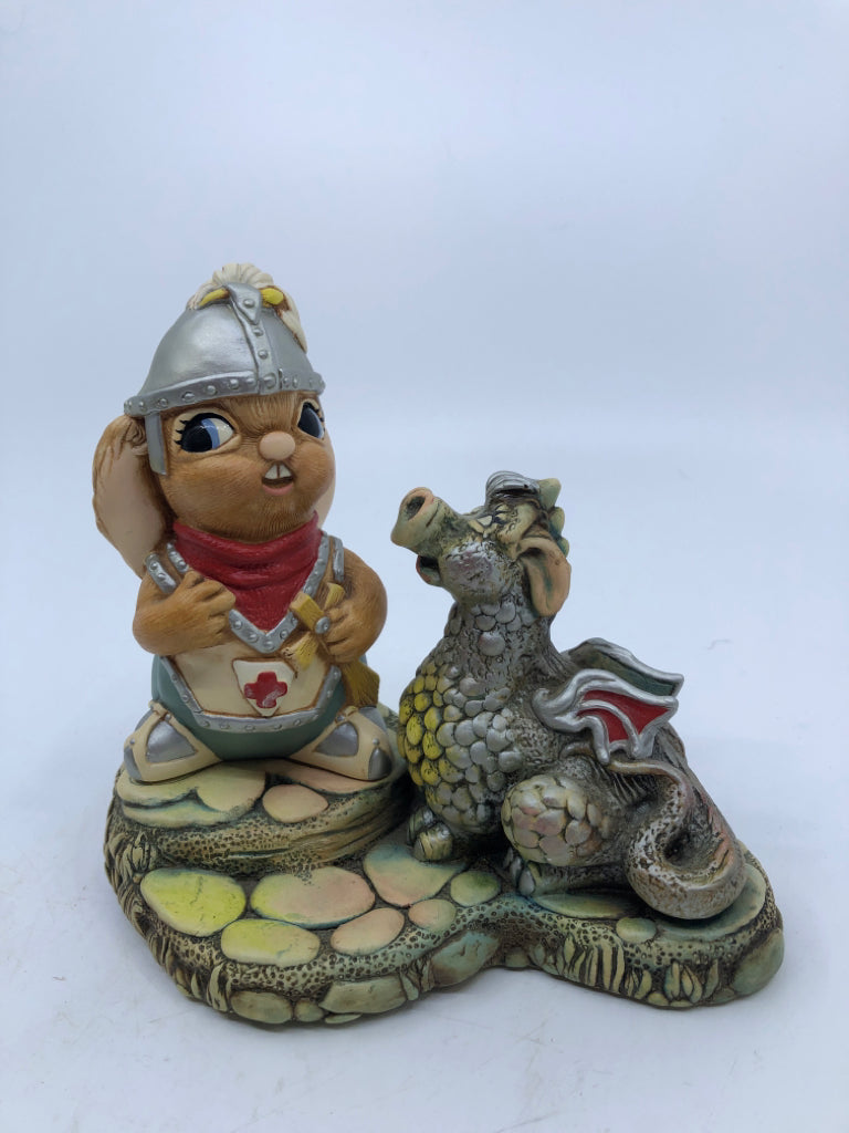 VTG PENDELFIN BUNNY GEORGE AND THE DRAGON.