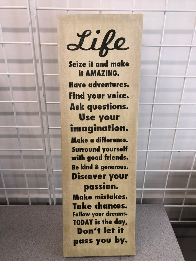 "LIFE SEIZE IT AND MAKE" CANVAS SIGN WALL HANGING.