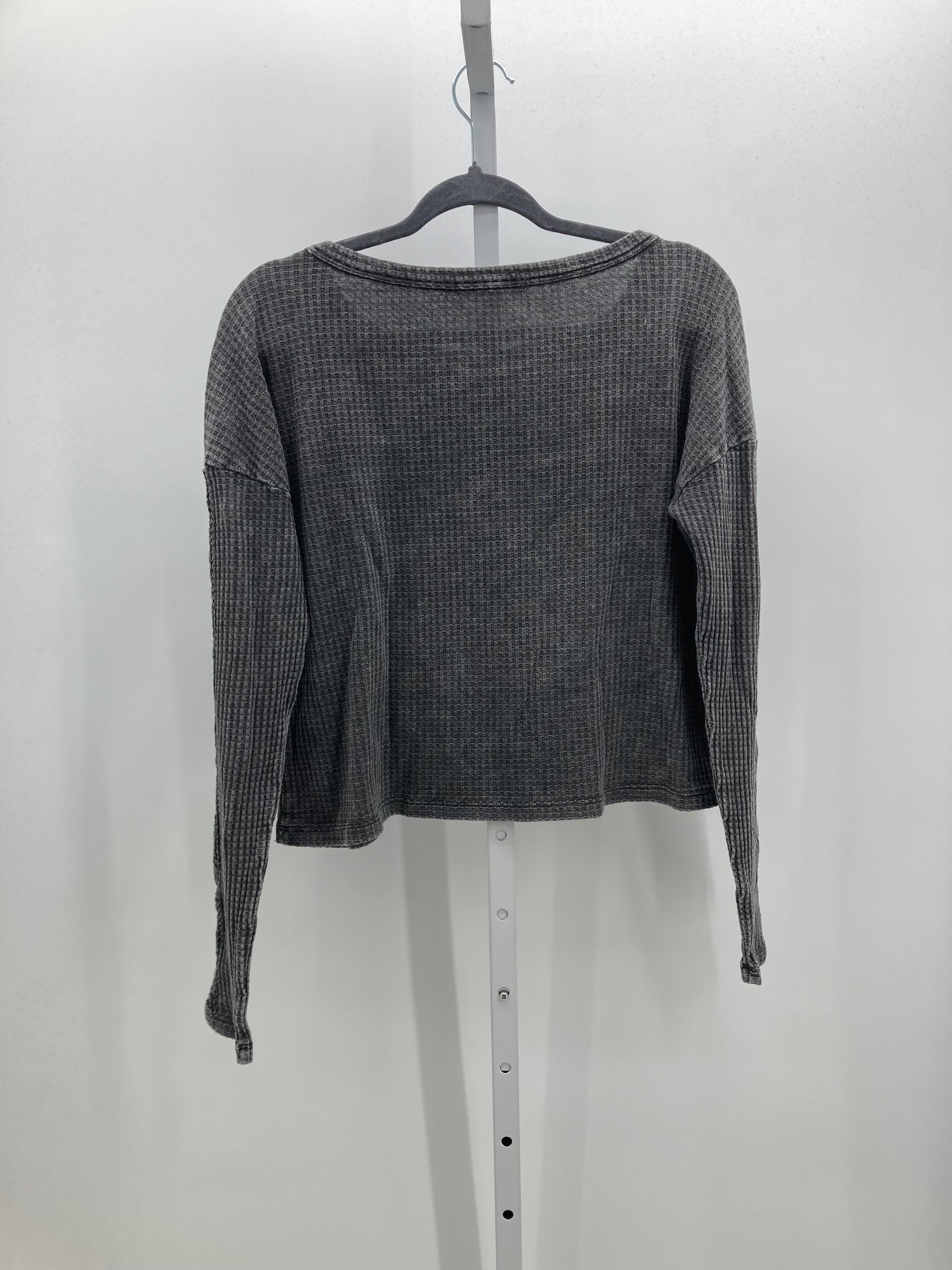 Rewind Size Medium Juniors Long Sleeve Shirt