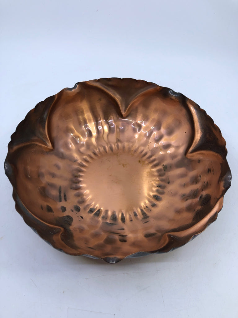 VTG COPPER FLOWER PATTERN BOWL- GREGORIAN.
