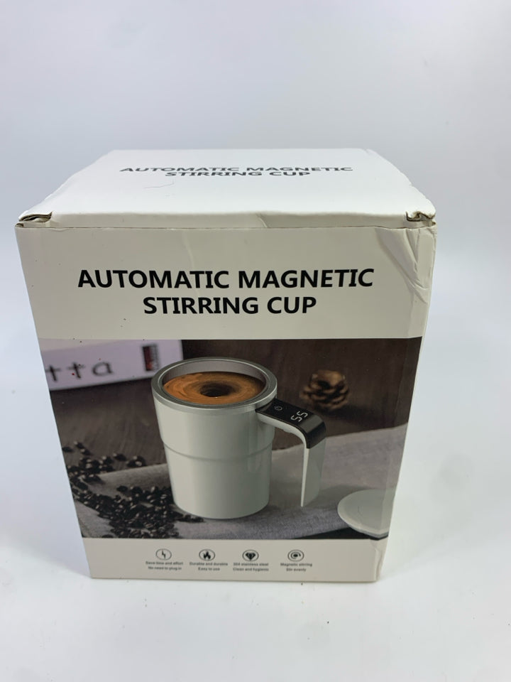 NIB AUTOMATIC MAGNETIC STIRRING CUP.