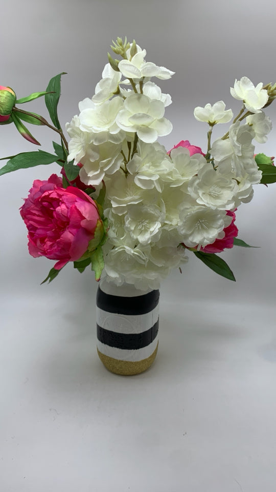 WHITE/PINK FAUX FLOWERS IN BLK/WHITE/GOLD MASON JAR.