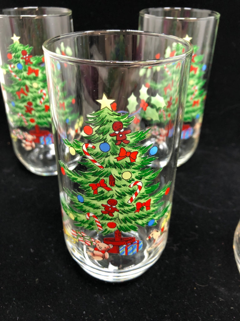 8 CHRISTMAS TREE GLASS TUMBLERS.