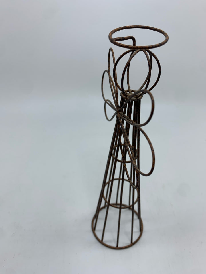 BROWN WIRE ANGEL SHELF DECOR.