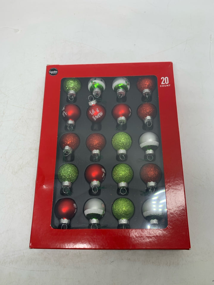IN PACKAGE 20 MINI GLASS BULB ORNAMENTS.